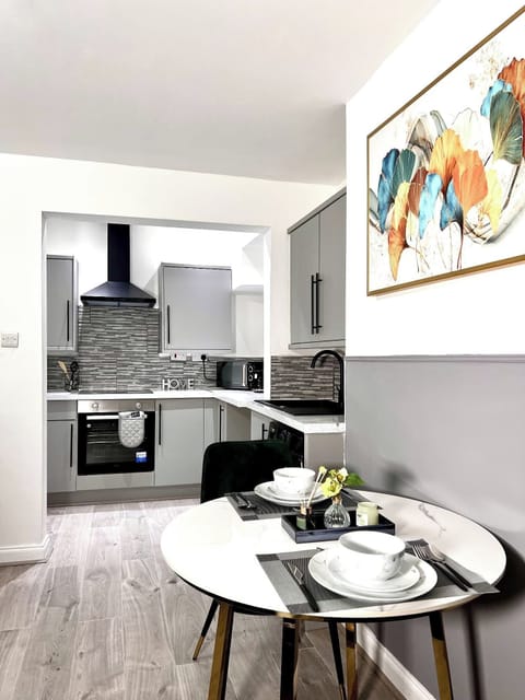Apartment | Private kitchen | Fridge, microwave, oven, stovetop