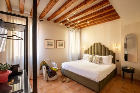 Down comforters, minibar, desk, laptop workspace