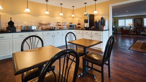 Free daily full breakfast