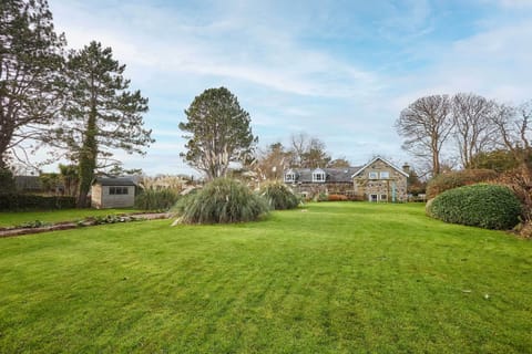 Newton Cottage, High Newton-by-the-Sea - Host & Stay