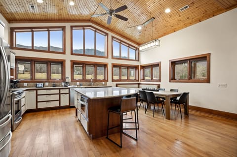 Plenty of seating for your group!