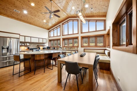 Fully equipped kitchen!