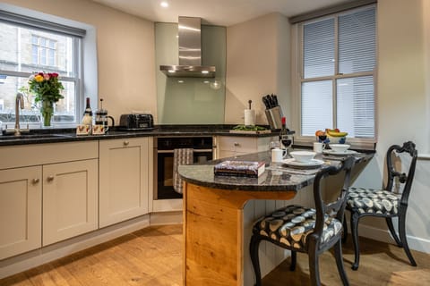 Evenlode Cottage Kitchen - StayCotswold