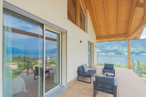 Villa (4 Bedrooms) | Terrace/patio