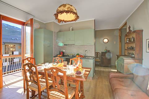 Living and dining room