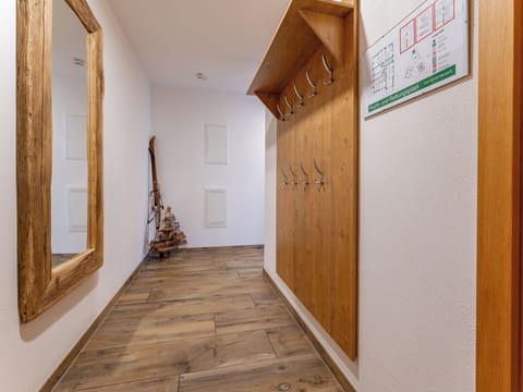 Entrance / Reception