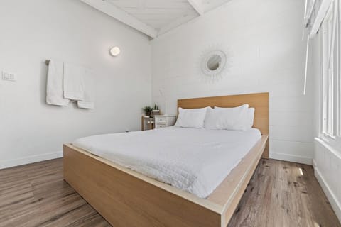 A Touch of Serenity: Calm and Comfortable Bedroom for Your Vacation. Queen size bed in the second bedroom with hotel quality linens. 