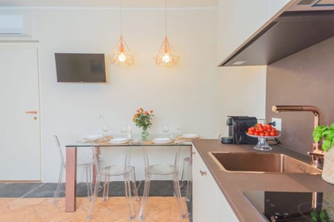 Apartment (1 Bedroom) | Private kitchenette | Oven, espresso maker, electric kettle, highchair