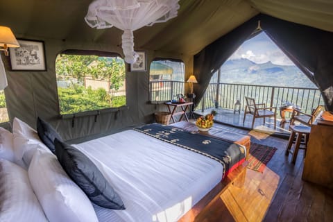 Deluxe Tented Lodge with Mountain View | Premium bedding, in-room safe, desk, soundproofing