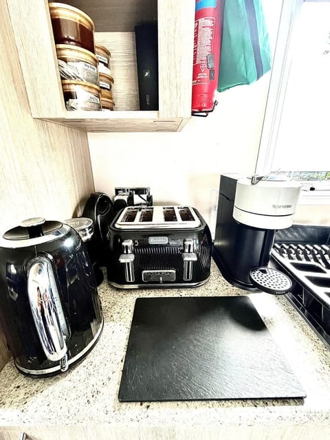 Loft, 3 Bedrooms, Smoking, Balcony | Private kitchen