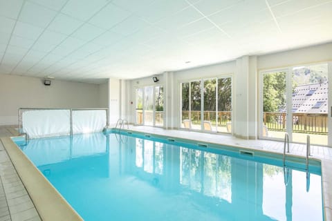 Holiday Home Swimming Pool