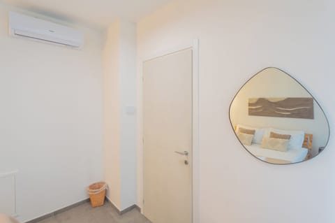 Apartment (1 Bedroom) | 1 bedroom, laptop workspace, iron/ironing board, bed sheets