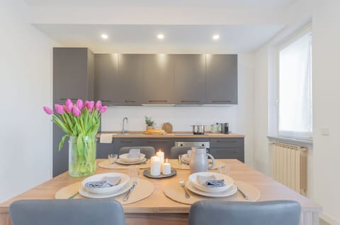 Apartment (1 Bedroom) | Private kitchen | Oven, espresso maker, electric kettle, highchair