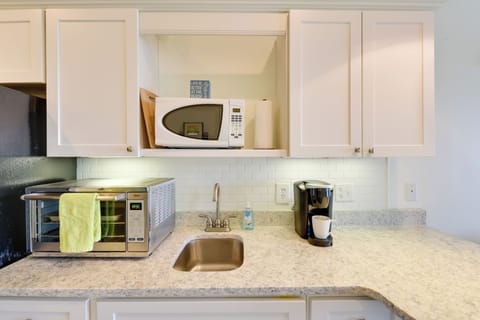 Apartment (0 Bedroom) | Interior