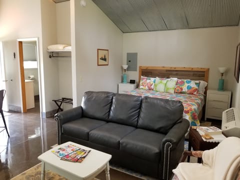 Family Cottage, 1 Bedroom, Accessible | Living area