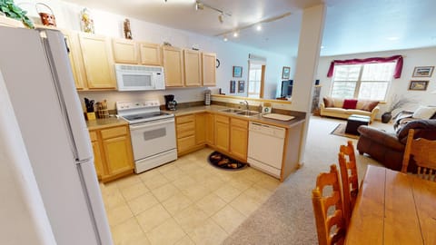 Fully Equipped Kitchen - Fully Equipped Kitchen