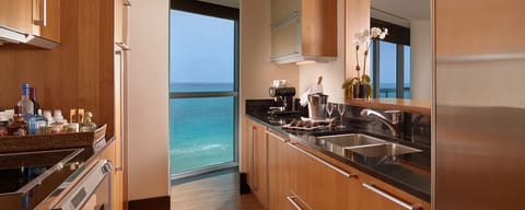 Suite, 2 Bedrooms, Oceanfront (Ocean Suites) | Room amenity