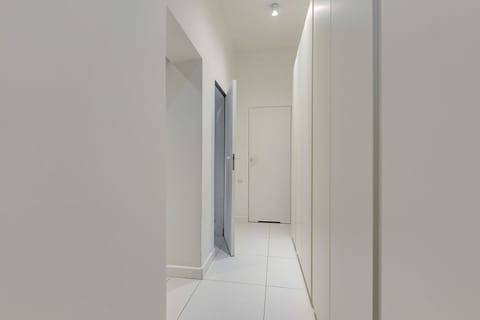 Comfort Apartment | Living area | Flat-screen TV