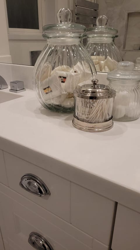 House | Miscellaneous