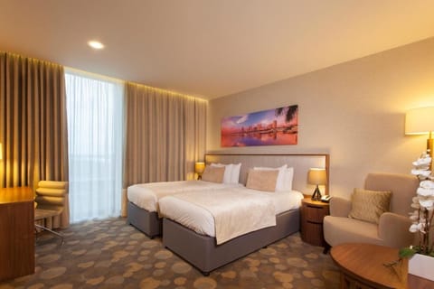 Signature Twin Room, 2 Twin Beds | In-room safe, desk, soundproofing, iron/ironing board