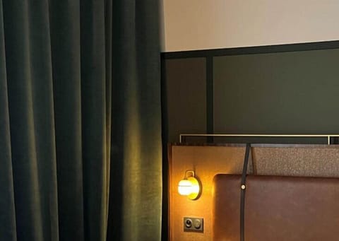 Free cribs/infant beds, free WiFi, bed sheets