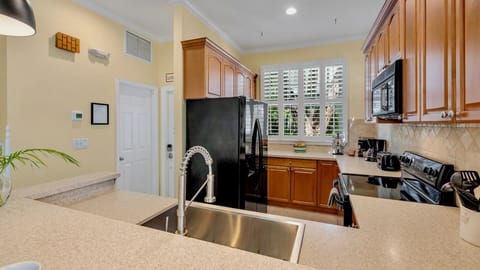 9-212 FLEMING ST kitchen - 1