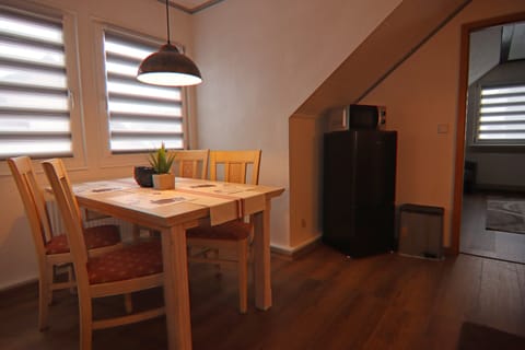 Apartment | Dining