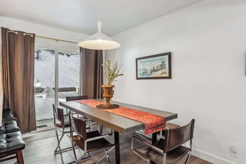 Dining Area: Main floor, table seating for 6, adjacent to the kitchen