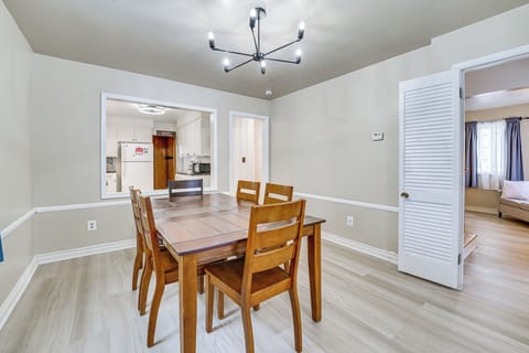 House (4 Bedrooms) | Interior