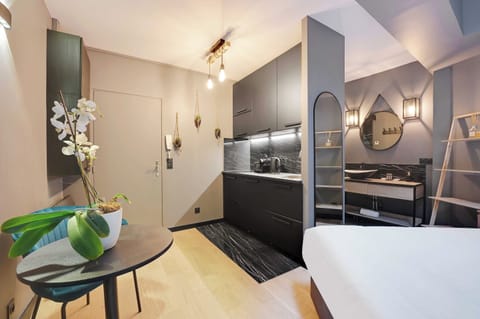 Apartment | 1 bedroom, iron/ironing board, bed sheets