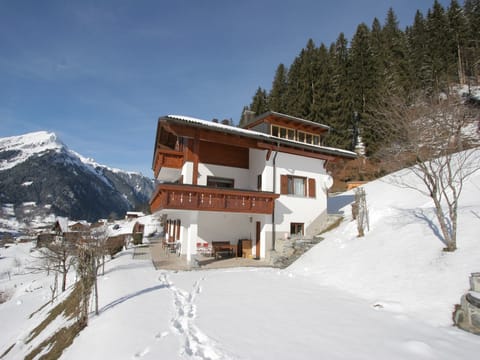 Holiday Home Exterior [winter]