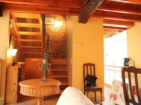 Entrance / Reception