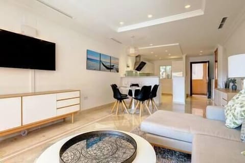 978db5c1 216e 455c 9712 f171ba0c5b6a