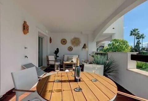 4b3dc10a 2415 48f5 9fd0 2b1ec12f06ed