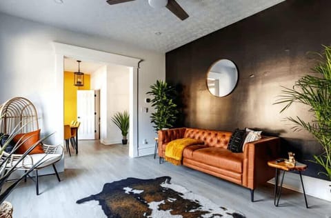 bright living room with natural light & soft tones ☀️ perfect for chilling out