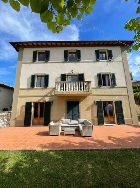 Villa Gina, front elevation