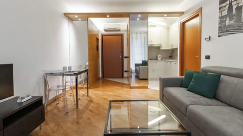 Apartment (1 Bedroom) | Living area | TV