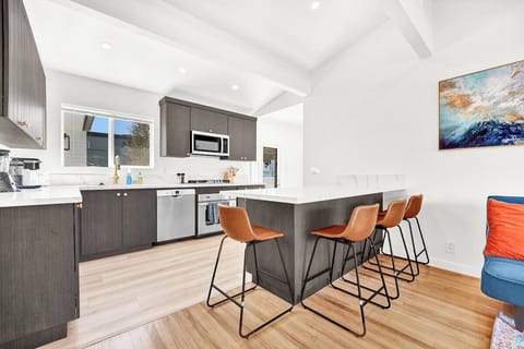 Newly remodelled chefs kitchen flowing onto the outdoor patio, everything you could possibly need for a wonderful vacation.
Keurig and coffee provided. 
