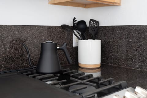 Superior Townhome, Patio | Private kitchen | Fridge, microwave, oven, stovetop