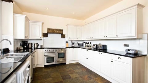 The Grange - Kitchen