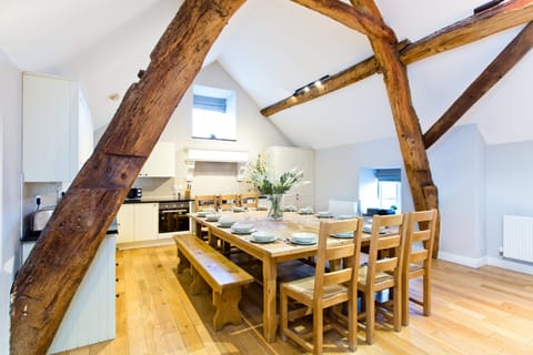 Cruck'd Barn- dining area