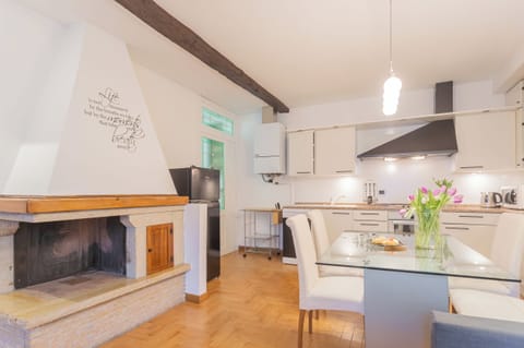 Apartment (1 Bedroom) | Private kitchen | Microwave, oven, espresso maker, electric kettle