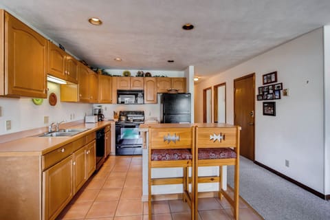 Condo, 3 Bedrooms | Private kitchen | Fridge, coffee/tea maker