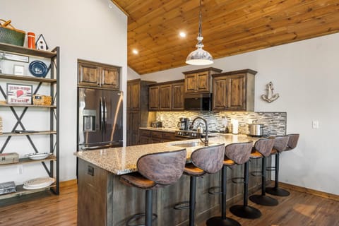 Full Kitchen, Upgraded Appliances, Extra Seating at the Bar