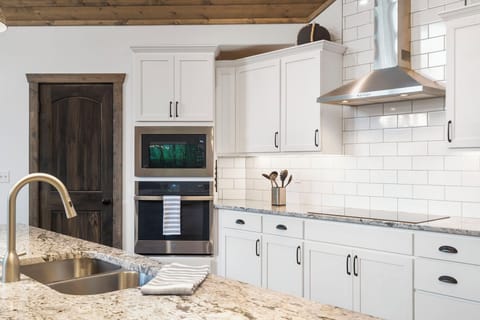 Fully equipped kitchen