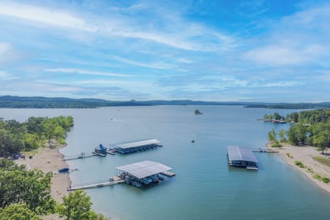 5-Boat Docks with 88 boat slips and 2-boat launches await your arrival.