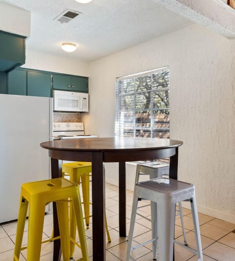 Your perfect spot to savor meals, plan adventures, and relax with the family.