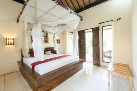 Soundproofing, free WiFi