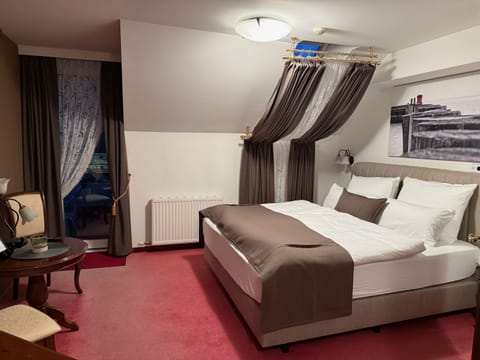 Royal Double Room, Private Bathroom, City View | In-room safe, desk, blackout drapes, soundproofing