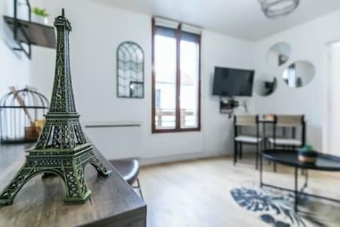 E6505497 9b76 43cb 8115 e9661fb4c161